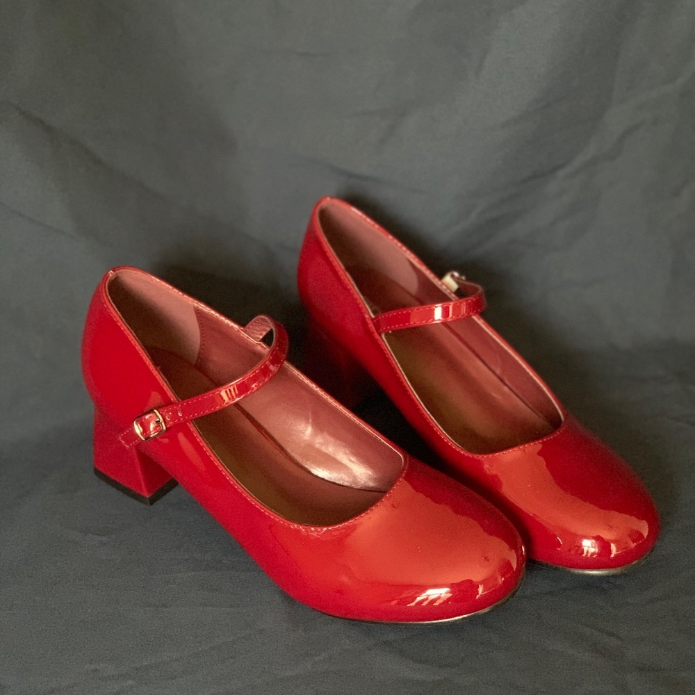 Faux paten leather wine color Mary Jane shoes